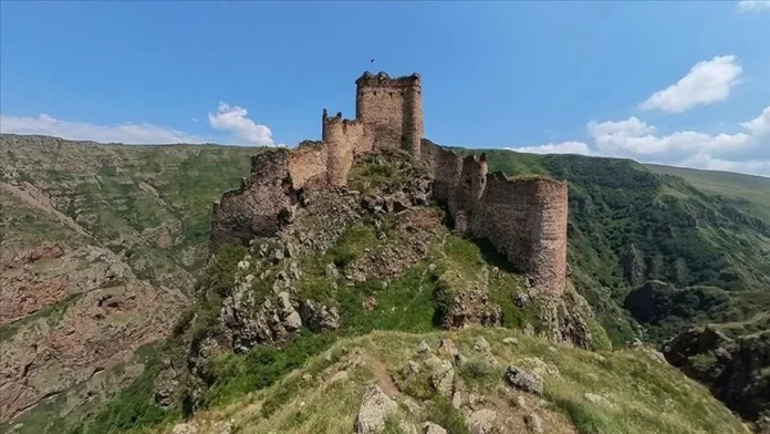 Ardahan Şeytan Kalesi