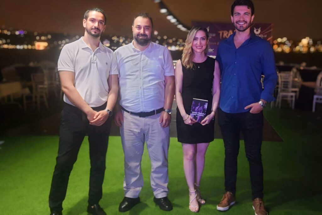 Turizm World Medya Genel Yayın Yönetmeni Yeşim SARITAŞ - The 3 Cast Ajans Ceo Burak ARI - Meat Burger YKB. Osman SAĞDIÇ - Beylimedia CEO Şehriyar İMANBEYLİ 